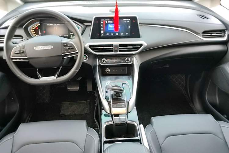 Used SAIC MAXUS Dajia 5 2024 Restyled 1.3T Plug-in Enjoyment Version 7 Seats Center Console