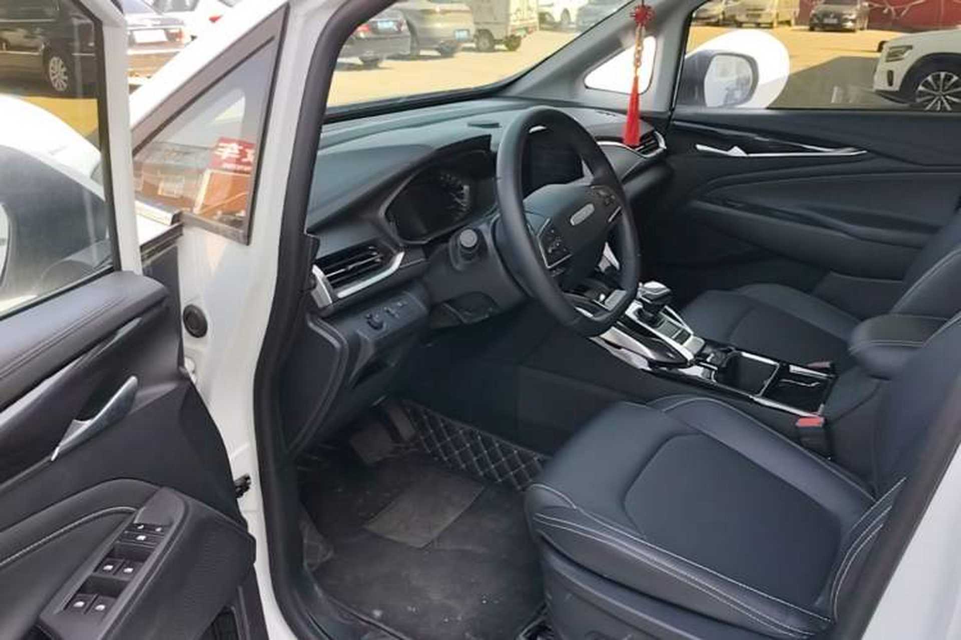 Used SAIC MAXUS Dajia 5 2024 Restyled 1.3T Plug-in Enjoyment Version 7 Seats Driver Seat