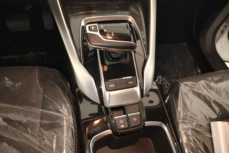 Used SAIC MAXUS Dajia 5 2024 1.3T PLUG-IN Enjoyment Edition 7-Seater Gear Lever