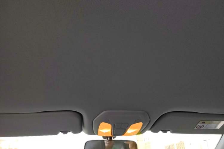 Used SAIC MAXUS Dajia 5 2024 Restyled 1.3T Plug-in Enjoyment Version 7 Seats Headliner