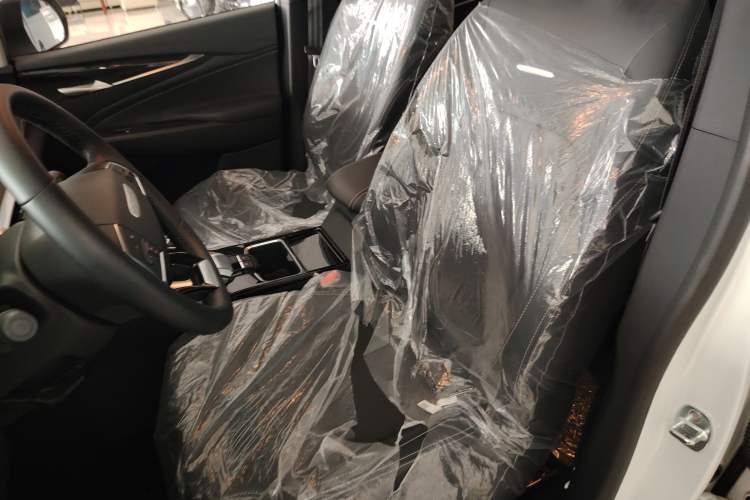 Used SAIC MAXUS Dajia 5 2024 1.3T PLUG-IN Enjoyment Edition 7-Seater Left Front Seat