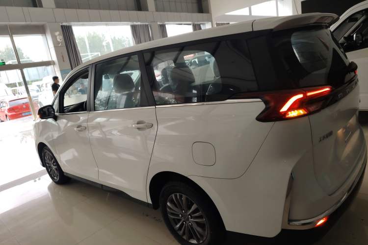 Used SAIC MAXUS Dajia 5 2024 1.3T PLUG-IN Enjoyment Edition 7-Seater Left Side