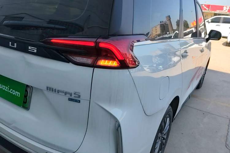 Used SAIC MAXUS Dajia 5 2024 Restyled 1.3T Plug-in Enjoyment Version 7 Seats Right Rear Taillight