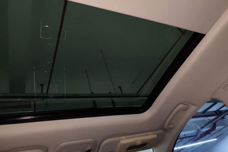 Used SAIC MAXUS Dajia 6 2022 1.3T PLUG-IN Executive Edition Headliner