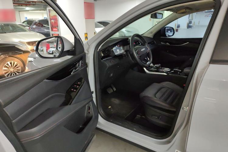 Used SAIC MAXUS Dajia 6 2022 1.3T PLUG-IN Executive Edition Interior 3