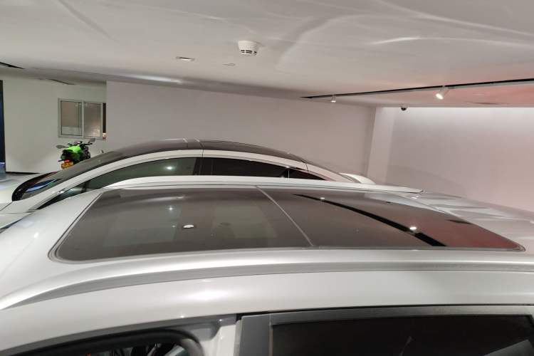 Used SAIC MAXUS Dajia 6 2022 1.3T PLUG-IN Executive Edition Roof