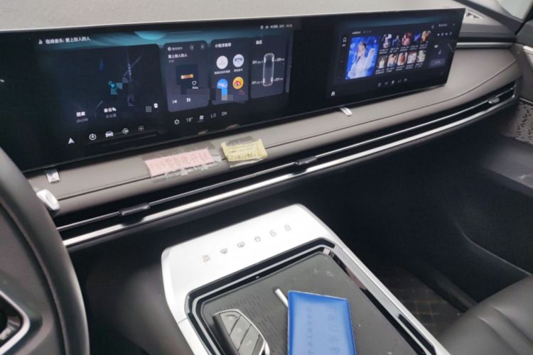 Used SAIC MAXUS Dajia 7 2024 Super Hybrid Ultra-Long Range Enjoyment Edition Audio And AC Panel