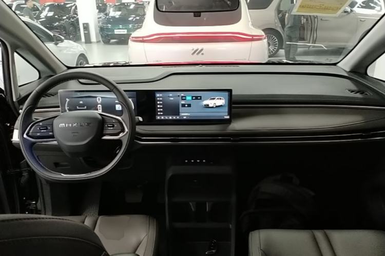 Used SAIC MAXUS Dajia 7 2024 Revised Version Super Hybrid Long-Range Edition Enjoyment Version Center Console