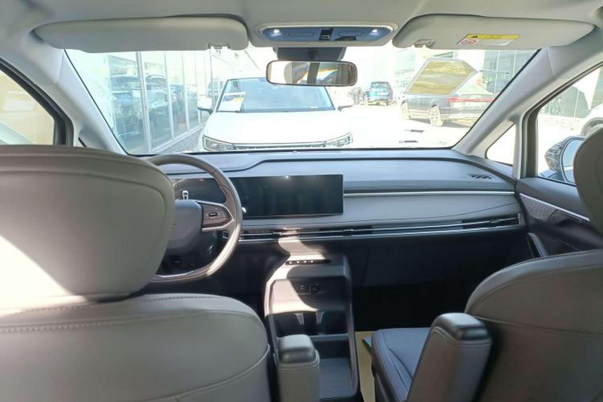 Used SAIC MAXUS Dajia 7 2024 Revised Version Super Hybrid Long-Range Edition Enjoyment Version Center Console