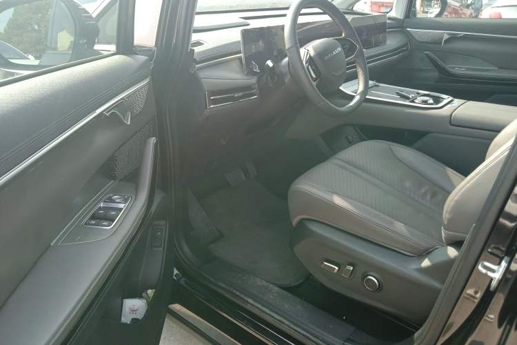 Used SAIC MAXUS Dajia 7 2024 605 km Extended-Range Forest Version Driver Seat