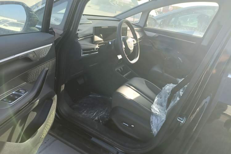 Used SAIC MAXUS Dajia 7 2024 Revised Version Super Hybrid Long-Range Edition Enjoyment Version Driver Seat
