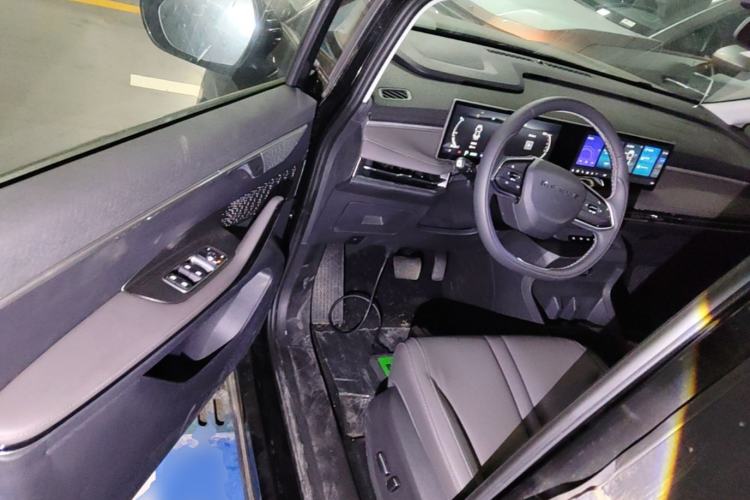 Used SAIC MAXUS Dajia 7 2024 Revised Version Super Hybrid Long-Range Edition Enjoyment Version Driver Seat