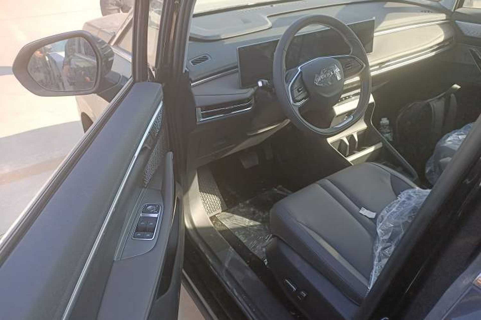 Used SAIC MAXUS Dajia 7 2024 Revised Version Super Hybrid Long-Range Edition Enjoyment Version Driver Seat