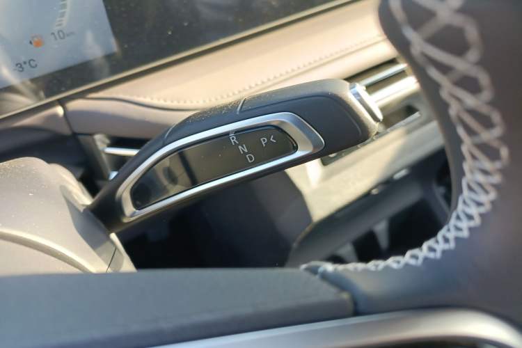 Used SAIC MAXUS Dajia 7 2024 Revised Version Super Hybrid Long-Range Edition Enjoyment Version Gear Lever