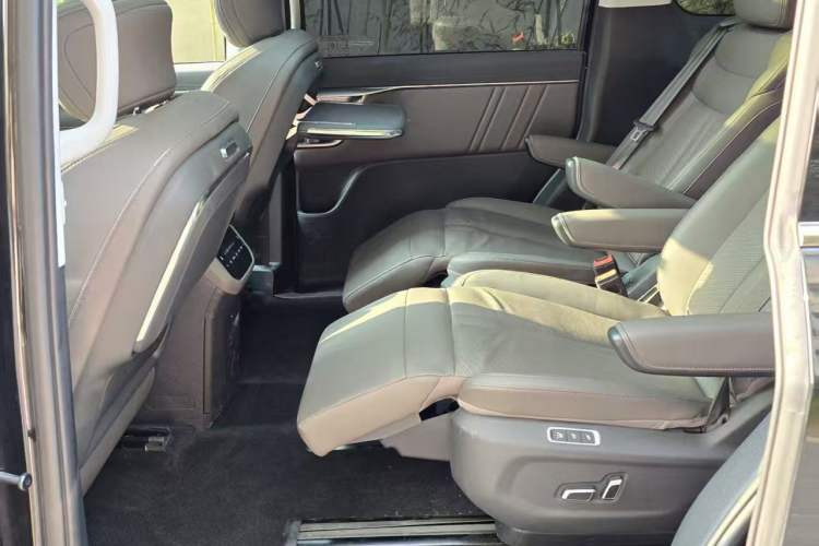 Used SAIC MAXUS Dajia 7 2024 Super Hybrid Ultra-Long Range Edition – Premium Version Interior 10