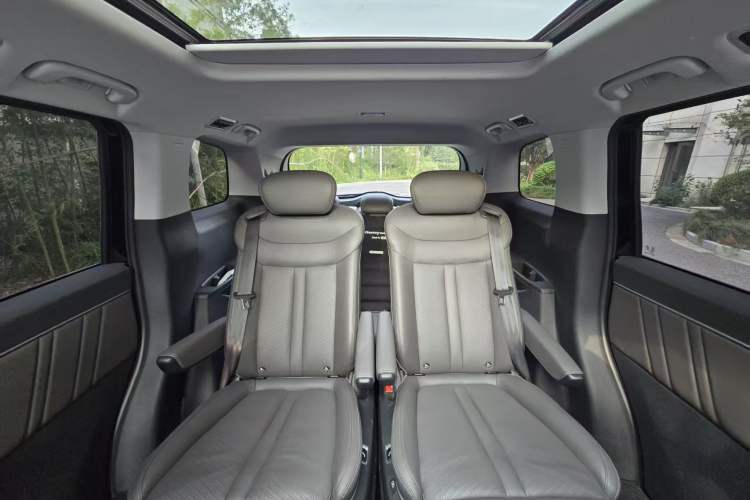 Used SAIC MAXUS Dajia 7 2024 Super Hybrid Ultra-Long Range Edition – Premium Version Interior 7