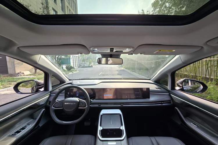 Used SAIC MAXUS Dajia 7 2024 Super Hybrid Ultra-Long Range Edition – Premium Version Interior 8