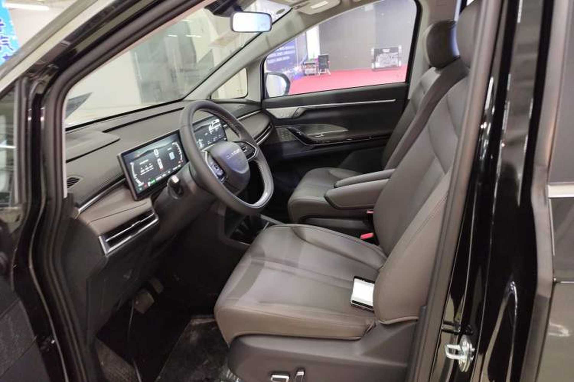 Used SAIC MAXUS Dajia 7 2024 Super Hybrid Long-Range Edition Enjoyment Version Left Front Seat