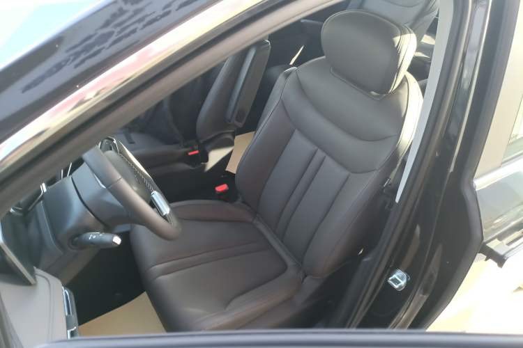 Used SAIC MAXUS Dajia 7 2024 Revised Version Super Hybrid Long-Range Edition Enjoyment Version Left Front Seat