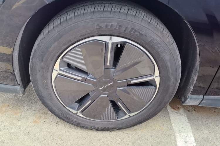 Used SAIC MAXUS Dajia 7 2024 Revised Version Super Hybrid Long-Range Edition Enjoyment Version Left Front Wheel Hub