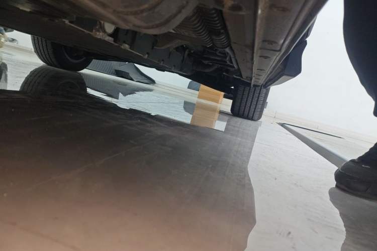 Used SAIC MAXUS Dajia 7 2024 Super Hybrid Ultra-Long Range Edition – Premium Version Left Side Sill