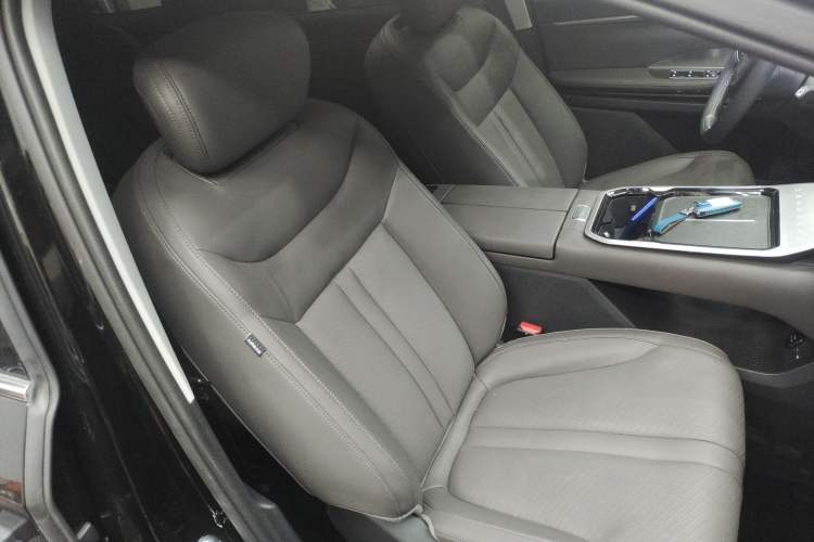 Used SAIC MAXUS Dajia 7 2024 Super Hybrid Ultra-Long Range Edition – Premium Version Right Front Seat