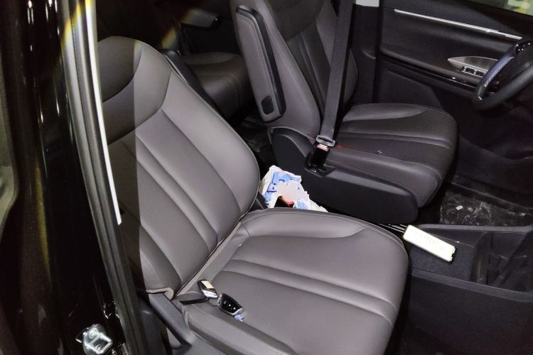 Used SAIC MAXUS Dajia 7 2024 Revised Version Super Hybrid Long-Range Edition Enjoyment Version Right Front Seat