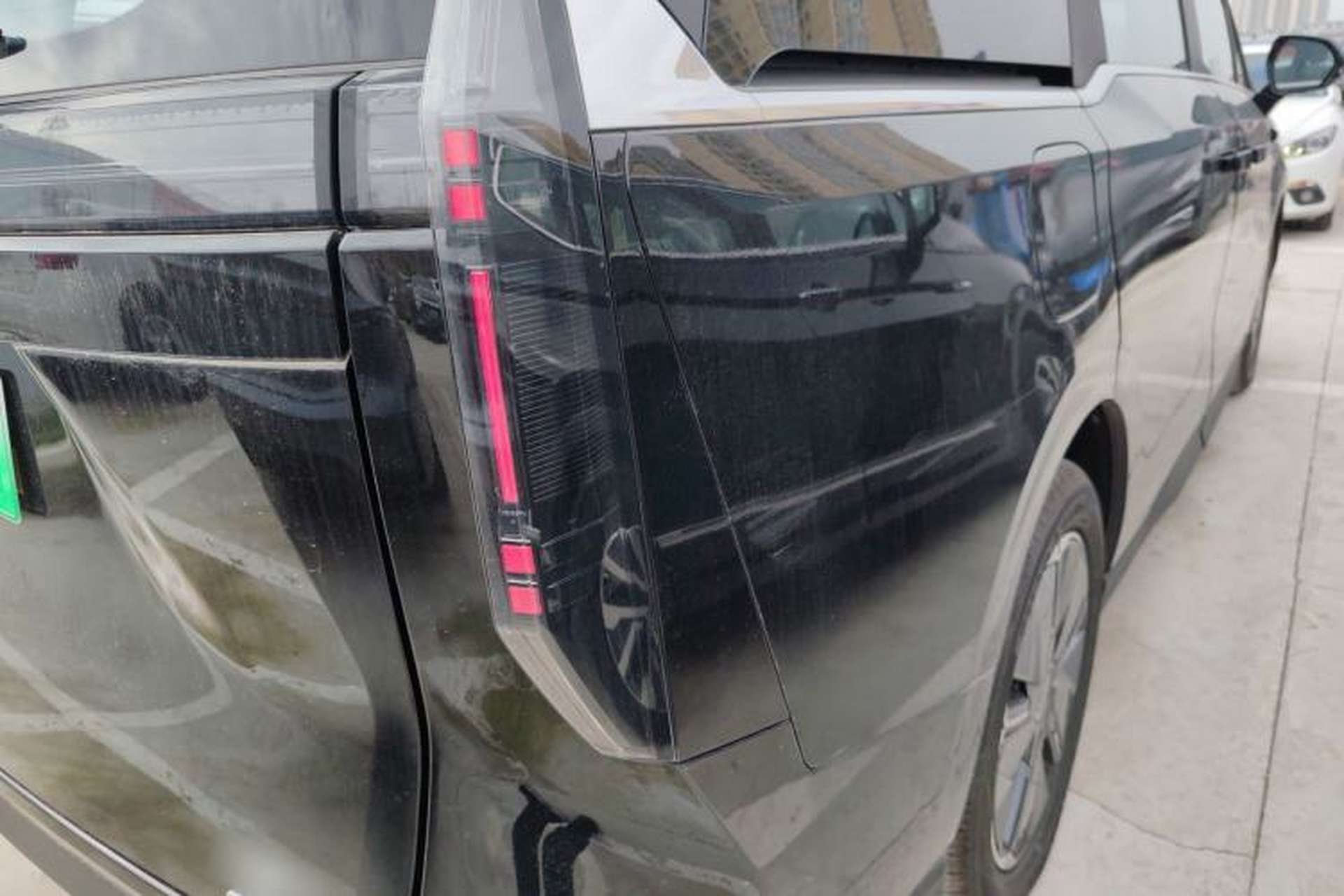 Used SAIC MAXUS Dajia 7 2024 Revised Version Super Hybrid Long-Range Edition Enjoyment Version Right Rear Taillight