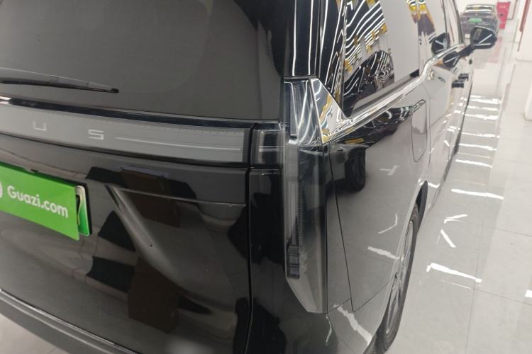 Used SAIC MAXUS Dajia 7 2024 Super Hybrid Ultra-Long Range Edition – Premium Version Right Rear Taillight