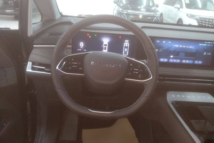 Used SAIC MAXUS Dajia 7 2024 Super Hybrid Long-Range Flagship Edition Steering Wheel