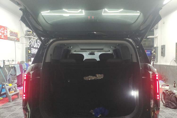 Used SAIC MAXUS Dajia 7 2024 Super Hybrid Ultra-Long Range Edition – Premium Version Trunk