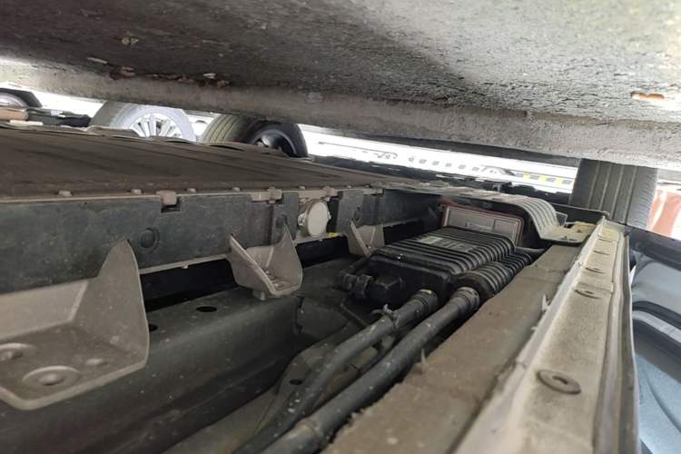 Used SAIC MAXUS Dajia 7 2024 Super Hybrid Ultra-Long Range Flagship Edition Left Side Sill