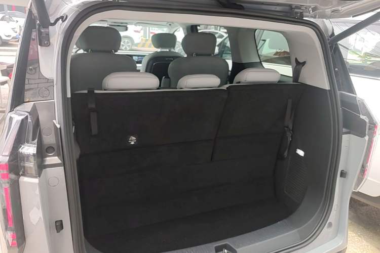 Used SAIC MAXUS Dajia 7 2024 Super Hybrid Ultra-Long Range Flagship Edition Trunk