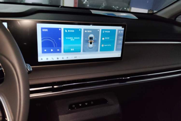 Used SAIC MAXUS Dajia 7 2024 Revised Version Super Hybrid Long-Range Edition Enjoyment Version Audio And AC Panel