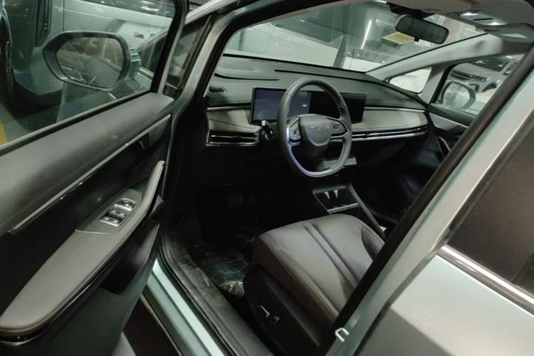 Used SAIC MAXUS Dajia 7 2024 Revised Version Super Hybrid Long-Range Edition Enjoyment Version Driver Seat