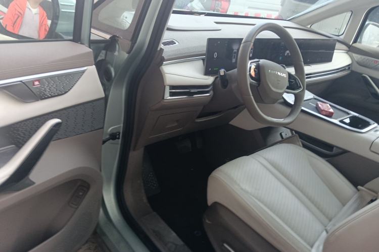 Used SAIC MAXUS Dajia 7 2024 605 km Extended Range Mountain Edition 7-Seater Driver Seat