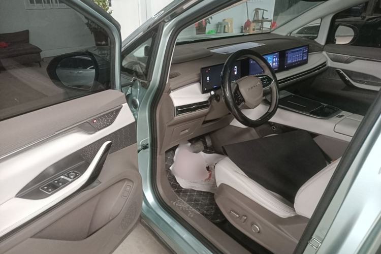 Used SAIC MAXUS Dajia 7 2024 605 km Extended-Range Forest Version Driver Seat