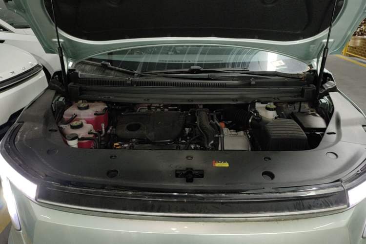 Used SAIC MAXUS Dajia 7 2024 Revised Version Super Hybrid Long-Range Edition Enjoyment Version Engine Bay
