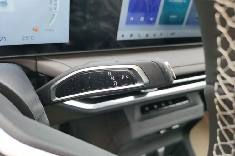 Used SAIC MAXUS Dajia 7 2024 Revised Version Super Hybrid Long-Range Edition Enjoyment Version Gear Lever