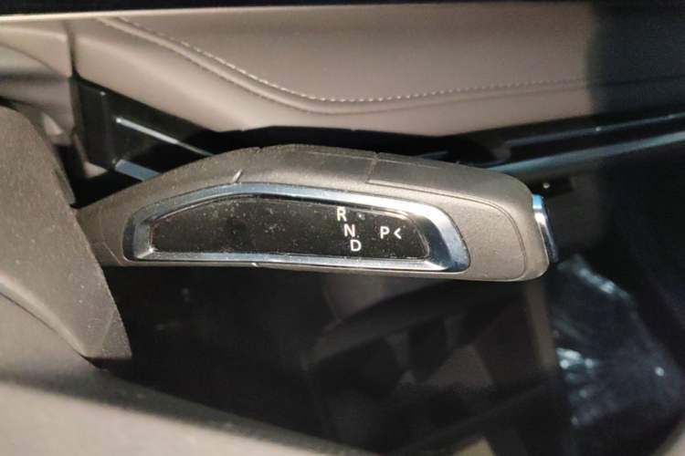 Used SAIC MAXUS Dajia 7 2024 Revised Version Super Hybrid Long-Range Edition Enjoyment Version Gear Lever