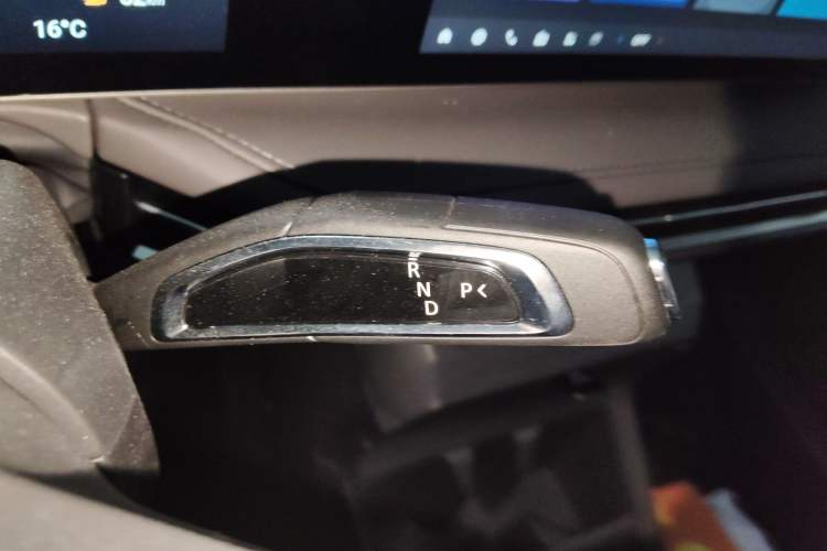 Used SAIC MAXUS Dajia 7 2024 Revised Version Super Hybrid Long-Range Edition Enjoyment Version Gear Lever