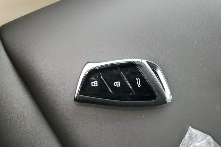 Used SAIC MAXUS Dajia 7 2024 Revised Version Super Hybrid Long-Range Edition Enjoyment Version Interior 1