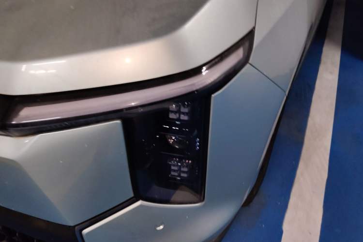 Used SAIC MAXUS Dajia 7 2024 Revised Version Super Hybrid Long-Range Edition Enjoyment Version Left Front Headlight
