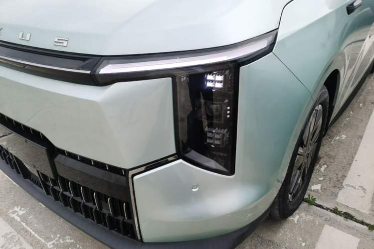 Used SAIC MAXUS Dajia 7 2024 Revised Version Super Hybrid Long-Range Edition Enjoyment Version Left Front Headlight