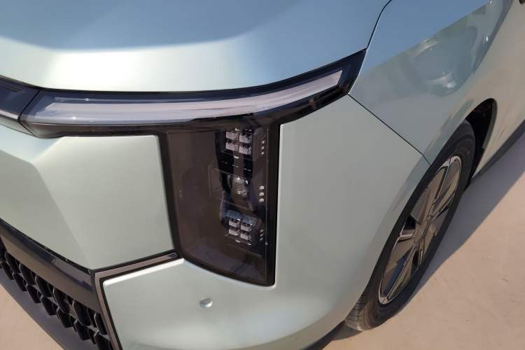Used SAIC MAXUS Dajia 7 2024 Revised Version Super Hybrid Long-Range Edition Enjoyment Version Left Front Headlight