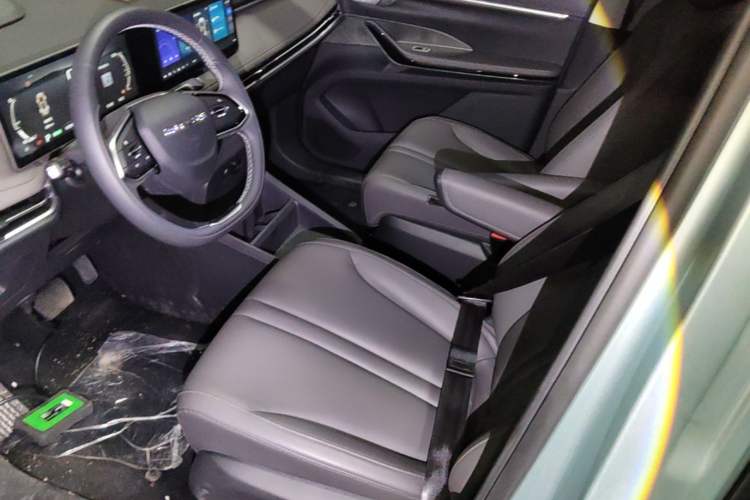Used SAIC MAXUS Dajia 7 2024 Revised Version Super Hybrid Long-Range Edition Enjoyment Version Left Front Seat
