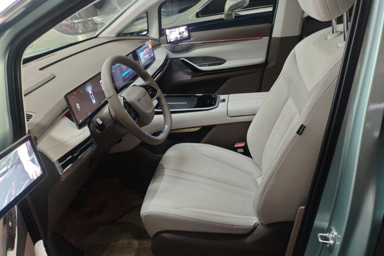 Used SAIC MAXUS Dajia 7 2024 605 km Extended Range Highland Version Six-Seater Left Front Seat