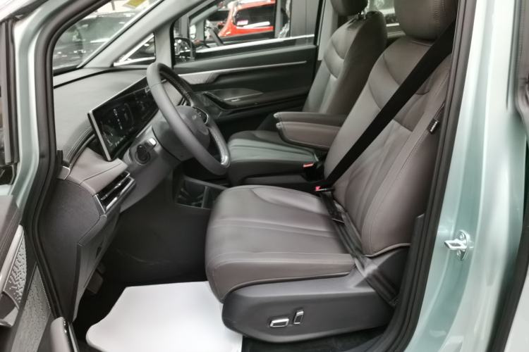Used SAIC MAXUS Dajia 7 2024 Revised Version Super Hybrid Long-Range Edition Enjoyment Version Left Front Seat