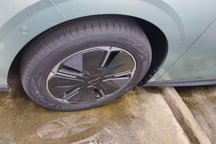 Used SAIC MAXUS Dajia 7 2024 605 km Extended Range Mountain Edition 7-Seater Left Front Wheel Hub