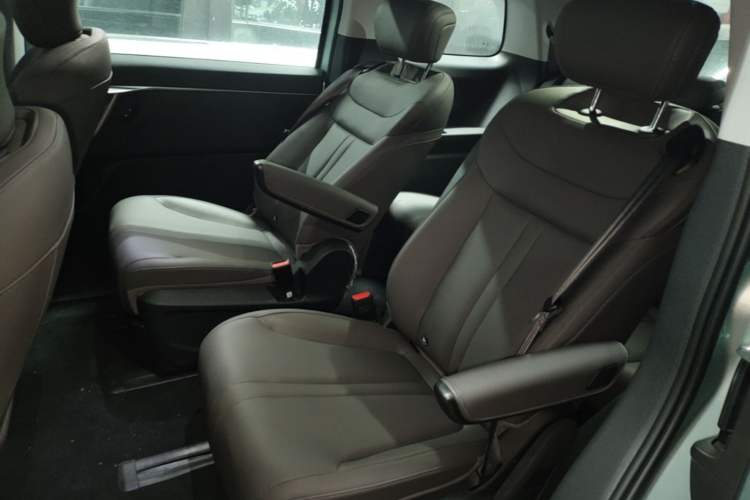 Used SAIC MAXUS Dajia 7 2024 Revised Version Super Hybrid Long-Range Edition Enjoyment Version Left Rear Seat